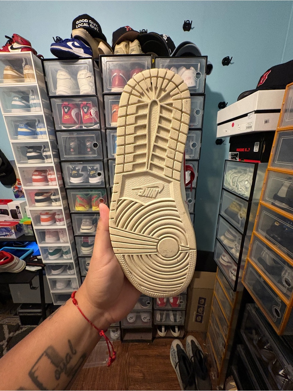 Air Jordan 1 High OG “Phantom” - Picture 4 of 9